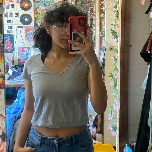 Plain grey crop top - Picture 2 of 3